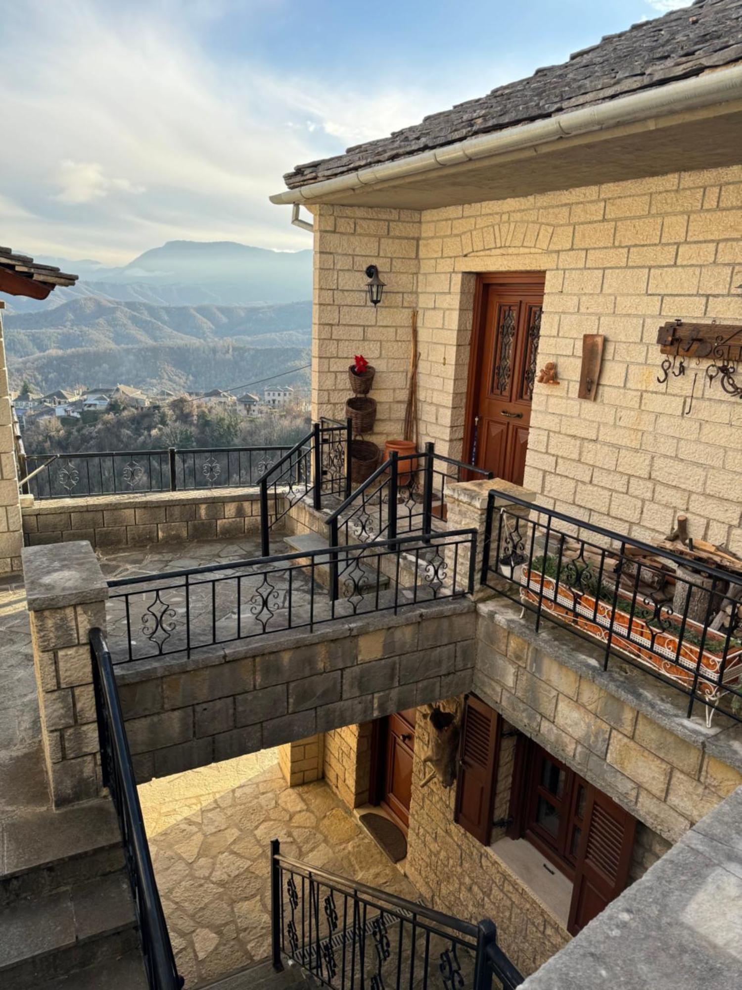 Βίτσα Πετρόκτιστο Αρχοντικό "Ιόλη" Με Θέα Ζαγόρι Villa Exteriör bild