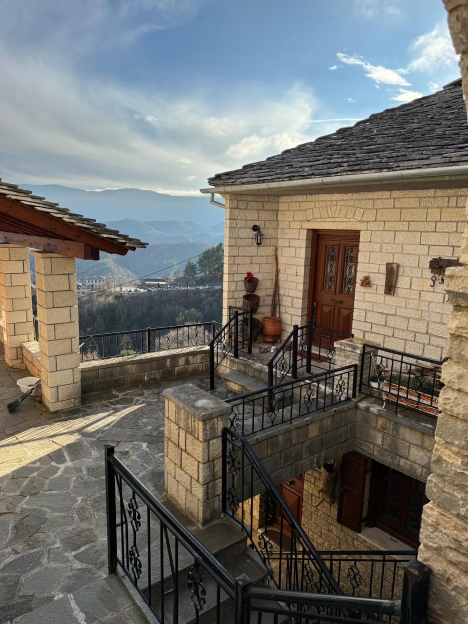 Βίτσα Πετρόκτιστο Αρχοντικό "Ιόλη" Με Θέα Ζαγόρι Villa Exteriör bild