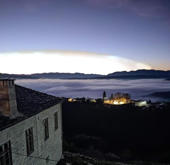 Βίτσα Πετρόκτιστο Αρχοντικό "Ιόλη" Με Θέα Ζαγόρι Villa Exteriör bild