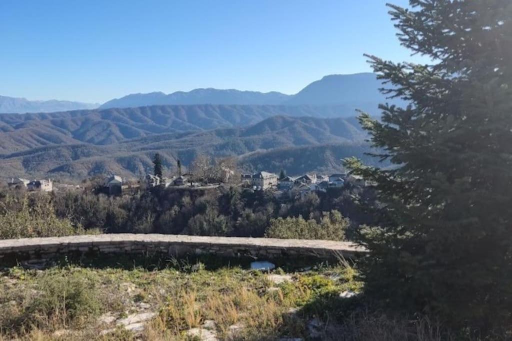 Βίτσα Πετρόκτιστο Αρχοντικό "Ιόλη" Με Θέα Ζαγόρι Villa Exteriör bild